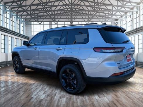 New 2025 Jeep Grand Cherokee L Limited w/ Luxury Tech Group II AWD/4WD image 6