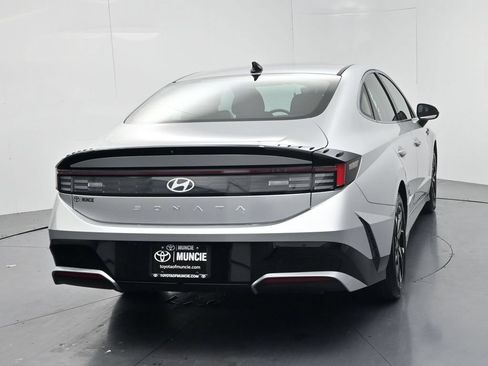 Used 2025 Hyundai Sonata SEL FWD image 7