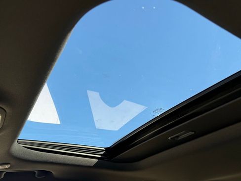 New 2025 Jeep Grand Cherokee Altitude image 26