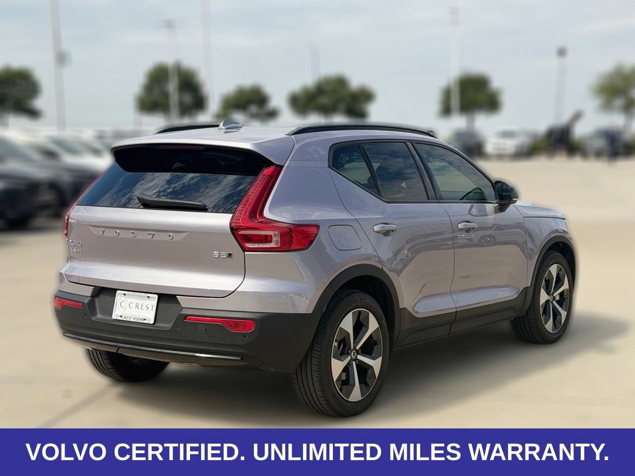 Certified 2026 Volvo XC40 B5 Plus AWD/4WD image 7