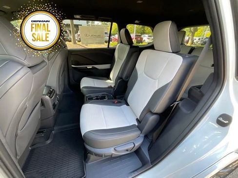 New 2025 Lexus TX 500h AWD image 12