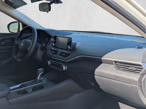 Used 2023 Nissan Altima 2.5 S image 16