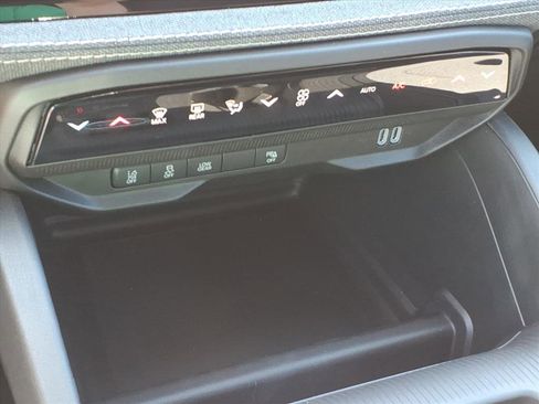 New 2026 Jeep Cherokee Laredo image 25