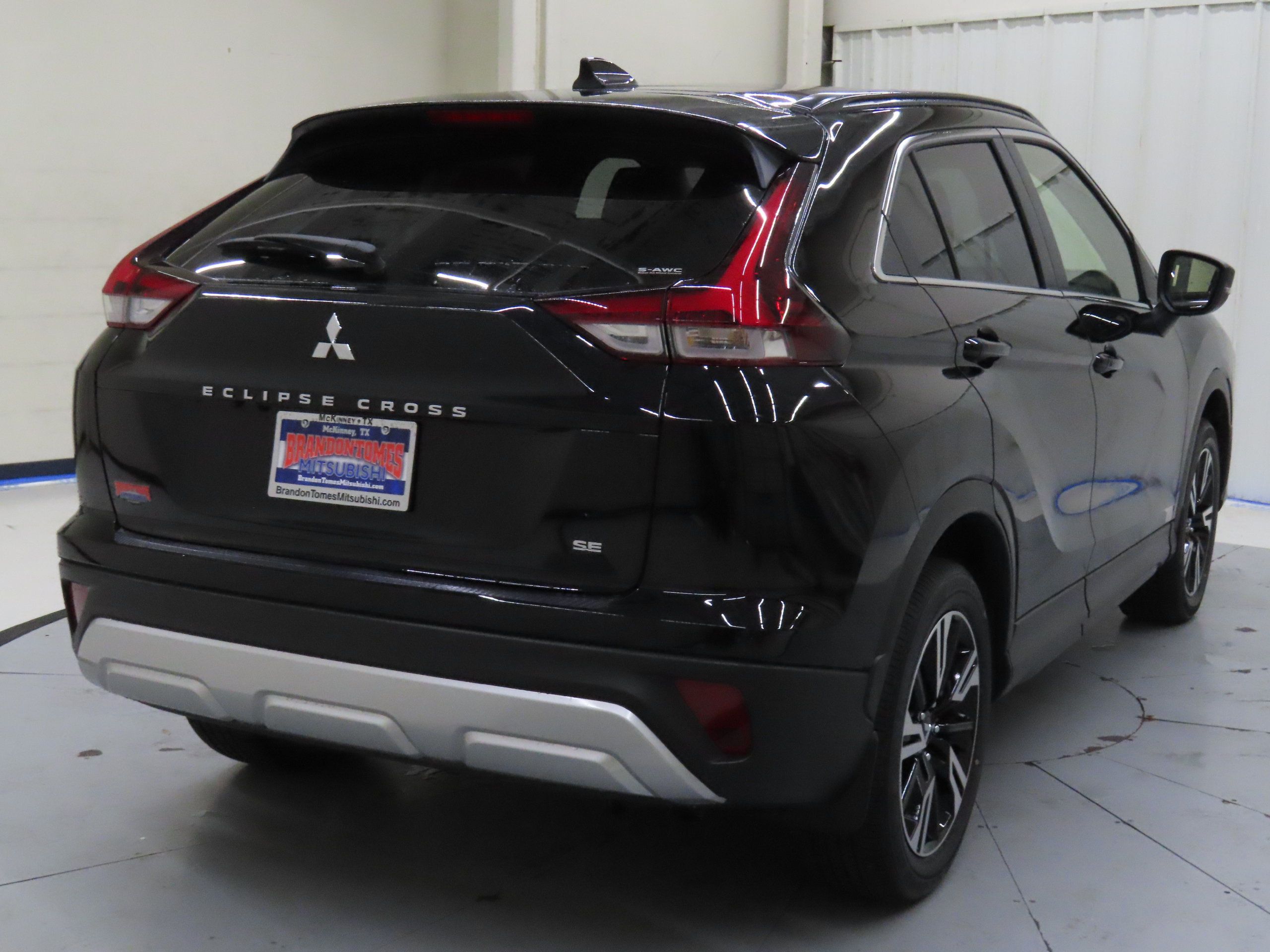 New 2026 Mitsubishi Eclipse Cross SE AWD/4WD image 3