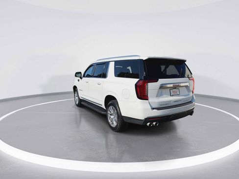 Used 2022 GMC Yukon XL Denali AWD/4WD image 6