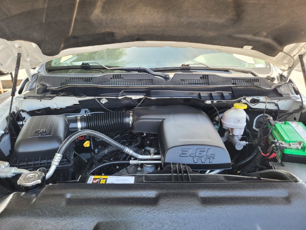 Used 2024 RAM 1500 Classic SLT AWD/4WD image 40