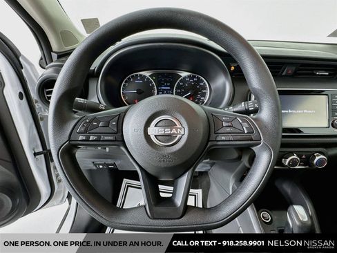 Certified 2025 Nissan Kicks Play S FWD image 11