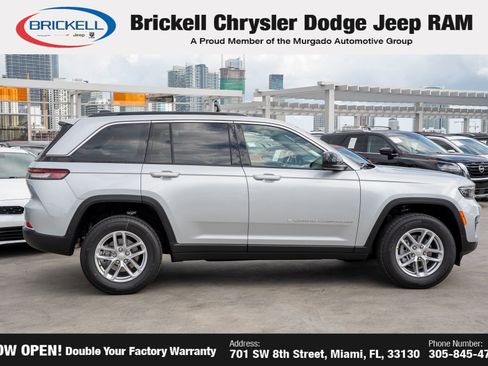 New 2025 Jeep Grand Cherokee Laredo X image 4