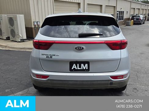 Used 2018 Kia Sportage LX FWD image 4