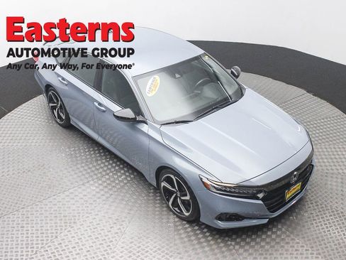 Used 2022 Honda Accord Sport image 3