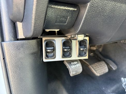 Used 2017 Toyota Tundra Platinum AWD/4WD image 22