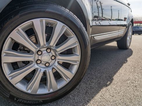 Used 2017 Land Rover Range Rover Evoque HSE image 3