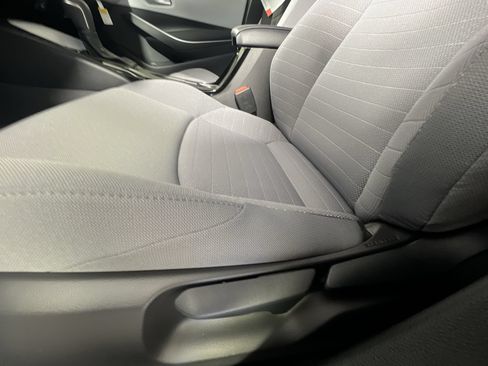 Used 2024 Toyota Corolla SE FWD image 15