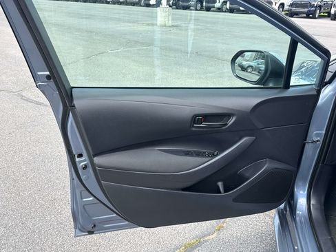 Used 2024 Toyota Corolla LE FWD image 12
