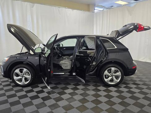 Certified 2025 Audi Q5 2.0T Premium Plus w/ Premium Plus Package image 12