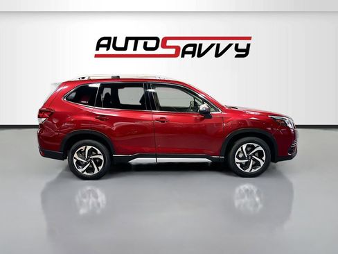 Used 2024 Subaru Forester Touring AWD/4WD image 8