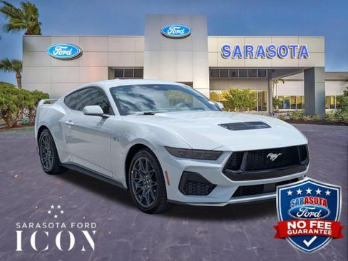 New 2026 Ford Mustang GT w/ GT Performance Package RWD image 1