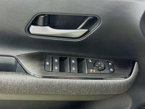 New 2026 Nissan Kicks SV w/ SV Premium Package image 15