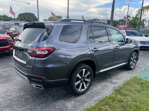 Used 2025 Honda Pilot Elite image 5