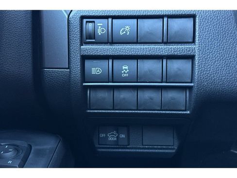 Used 2026 Toyota Tacoma SR5 AWD/4WD image 28