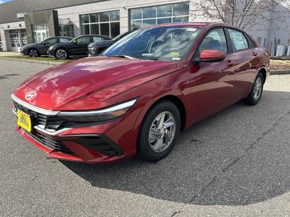 New 2026 Hyundai Elantra SE