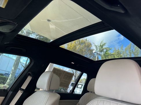 Used 2024 BMW X7 xDrive40i w/ Executive Package image 16