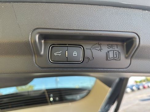 New 2026 Ford Explorer Active w/ Active Comfort Package image 13