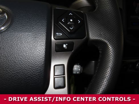 Used 2018 Toyota Tacoma SR5 image 13