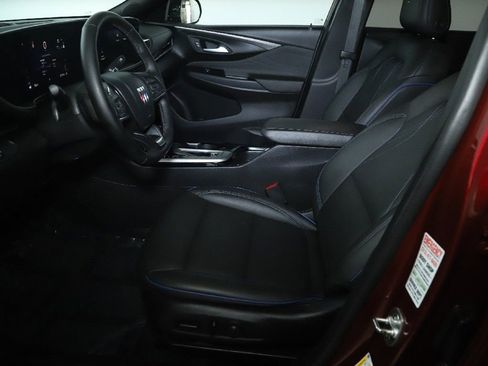 Used 2024 Buick Envista Sport Touring w/ Convenience I Package FWD image 18