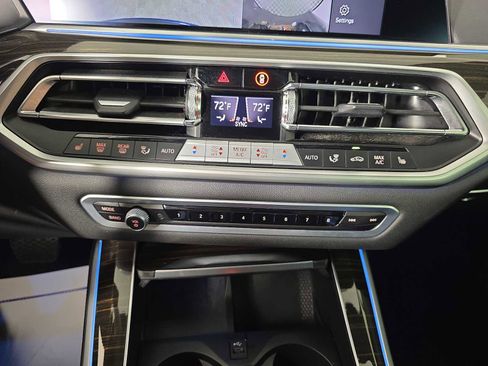 Used 2023 BMW X5 xDrive45e image 16