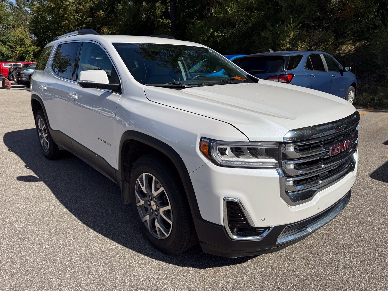 Used 2020 GMC Acadia SLT w/ Driver Alert Package II AWD/4WD image 1