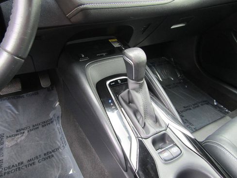 Used 2019 Toyota Corolla XSE FWD image 19