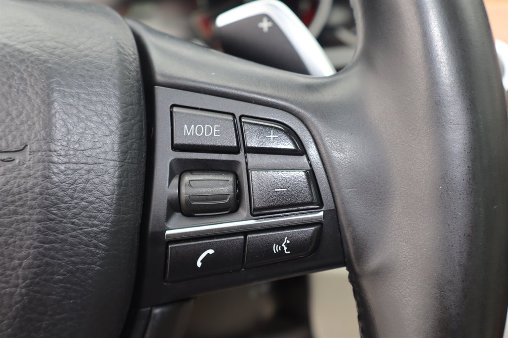 Used 2015 BMW 750Li RWD image 33