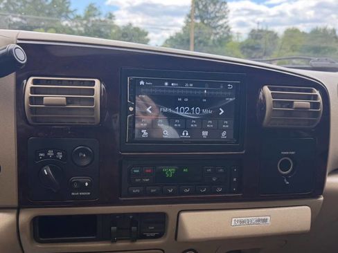 Used 2006 Ford F350 Lariat AWD/4WD image 18
