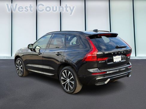 Certified 2024 Volvo XC60 B5 Plus w/ Protection Package Premier image 7