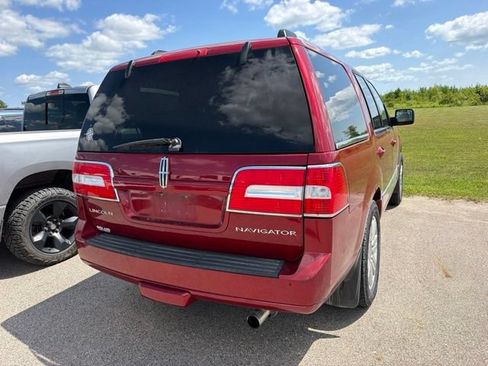 Used 2014 Lincoln Navigator 4WD image 13