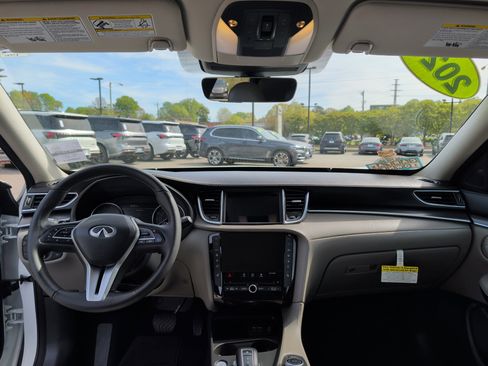 Certified 2025 INFINITI QX50 Luxe w/ Cargo Package image 11