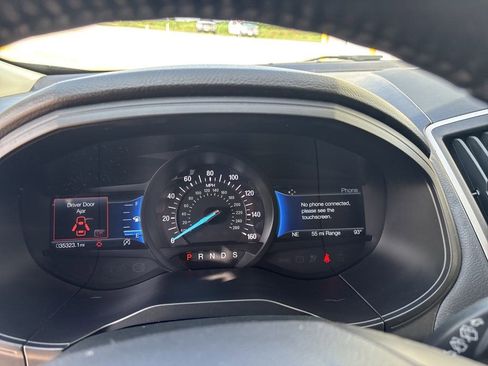 Used 2022 Ford Edge SEL w/ Convenience Package image 17