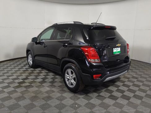Used 2020 Chevrolet Trax LT w/ LT Convenience Package FWD image 5