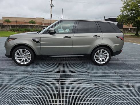 Used 2020 Land Rover Range Rover Sport HSE AWD/4WD image 2