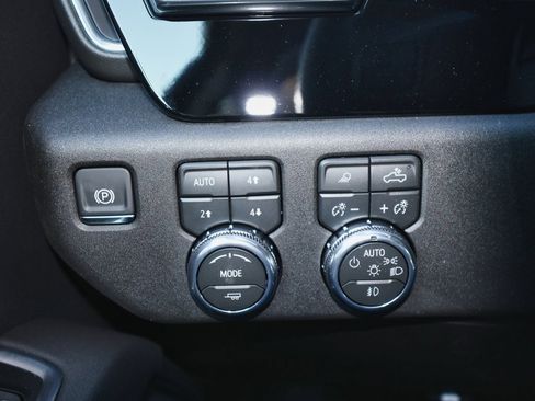 New 2026 GMC Sierra 2500 SLT w/ SLT Premium Package image 25