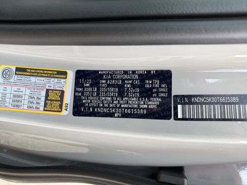 New 2026 Kia Carnival EX FWD image 16