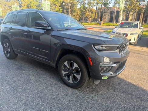 Used 2023 Jeep Grand Cherokee 4WD 4xe image 3