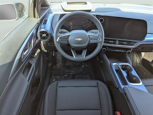 New 2026 Chevrolet Equinox EV LT w/ Convenience Package II image 15