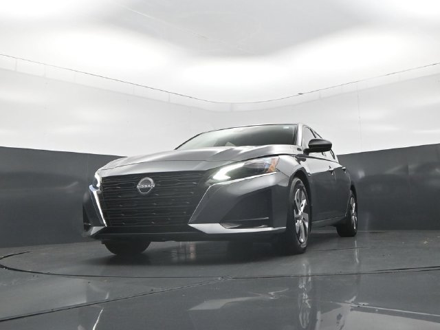 Certified 2025 Nissan Altima 2.5 S FWD image 31