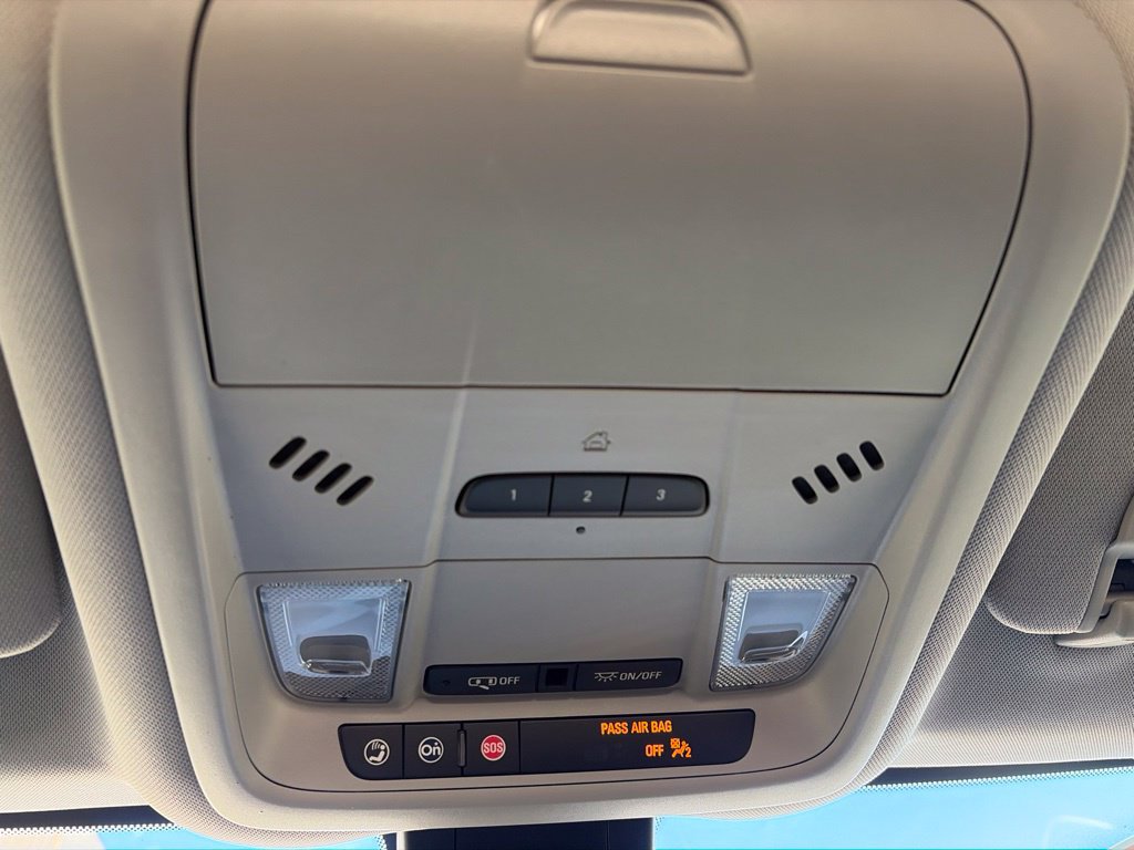 Used 2024 Chevrolet Equinox Premier FWD image 19