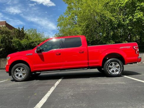 Used 2018 Ford F150 XLT w/ Equipment Group 302A Luxury AWD/4WD image 9