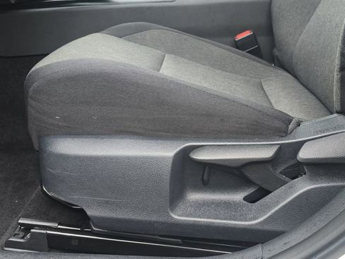 Used 2025 Toyota Camry LE image 28