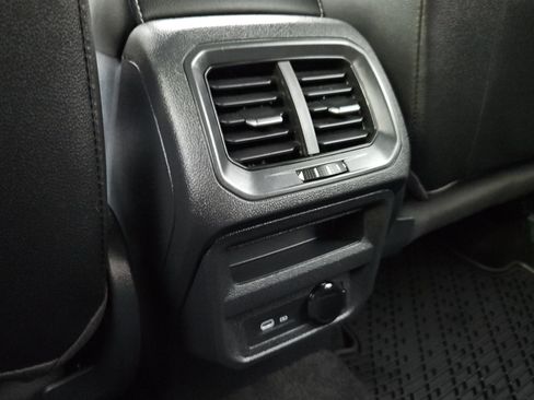 Used 2024 Volkswagen Tiguan SEL R-Line image 24