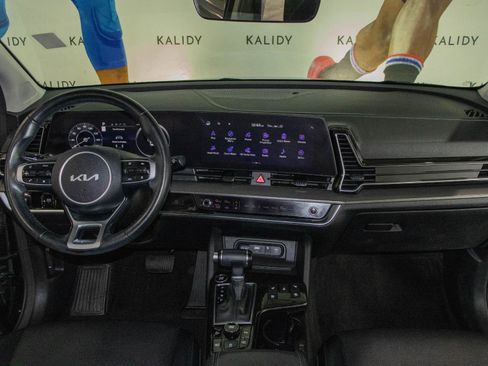 Used 2023 Kia Sportage SX image 3